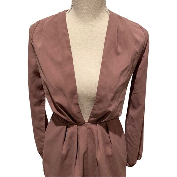 TOBI- plunging v neckline, romper, lightweight, size s - Picture 2 of 8